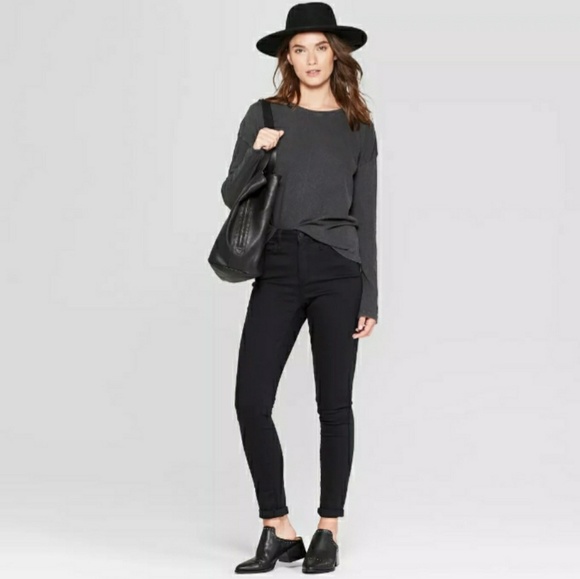 Last Pair Size 6 Studded Pointed Heeled Mules - Picture 4 of 4